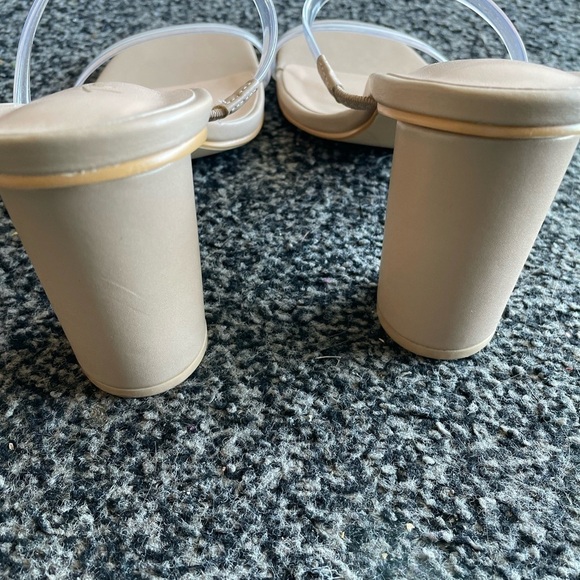 Heels for Women - Picture 7 of 12